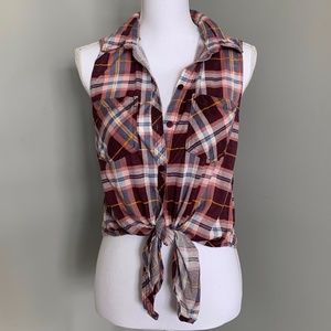 M Sleeveless Plaid Tie Front Button Down Top